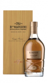 Grappa Nardini Riserva 7 anni 0,70l ty cassetta Legno Nardini